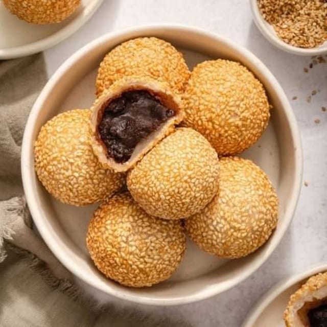Sesame Balls (8pcs).