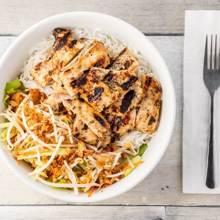 Delicious Chicken Bowl Options