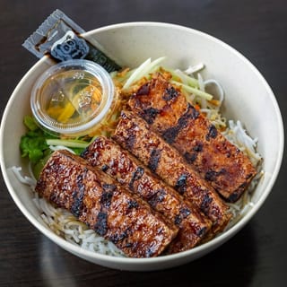 B7. Vegetarian Bowl